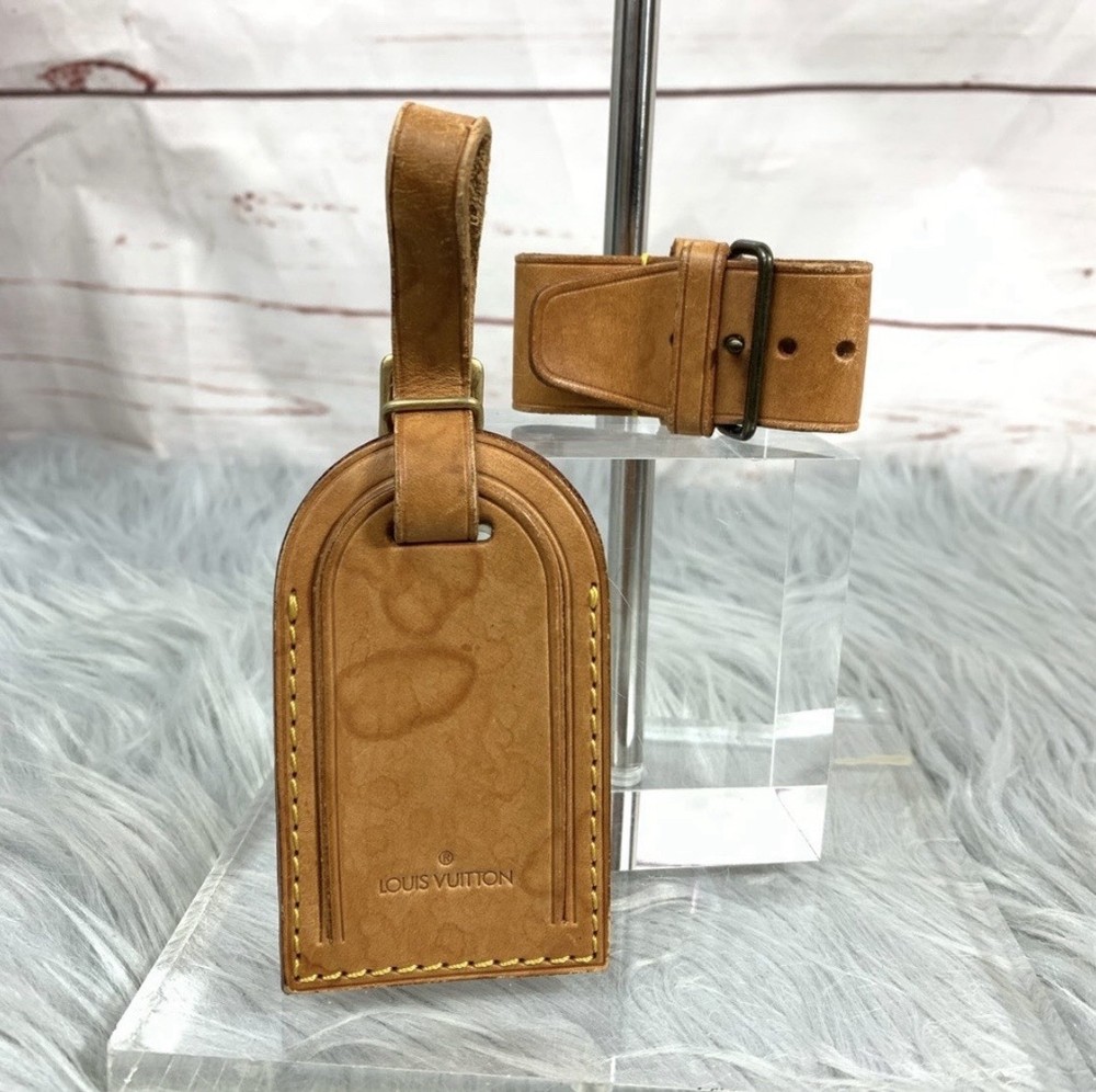 Louis Vuitton Leather Luggage Tag & Poignet Set