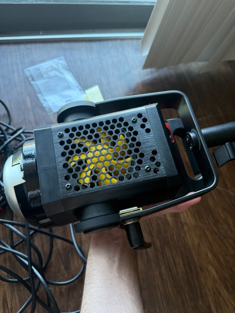 Aputure LS C120d II Light storm Kit - *Excellent condition*