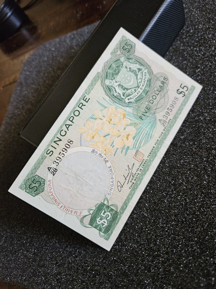1973 $5 Singapore Orchid  Series Note