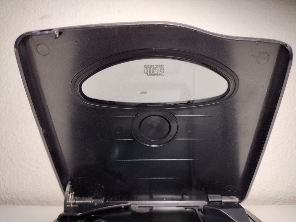 Sony Discman Model No. D-33 CD Compact Disc Player