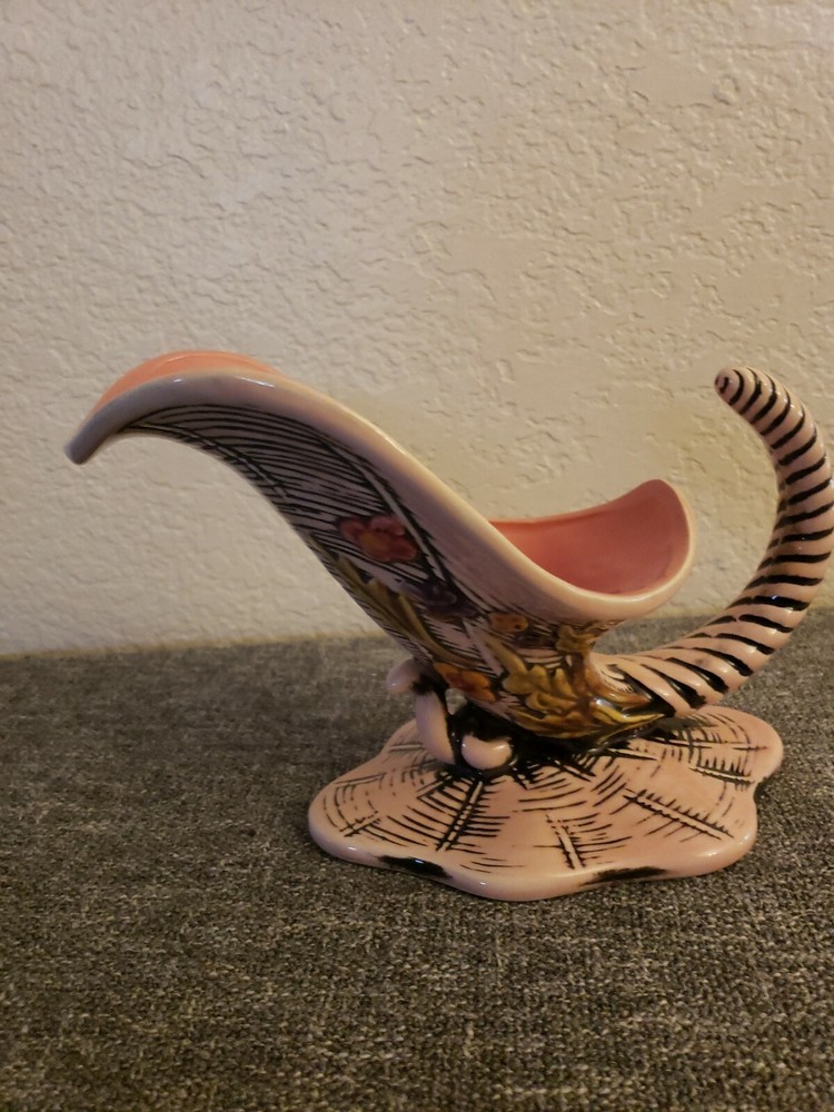 Hull USA Pottery Ceramic pink Cornicopia