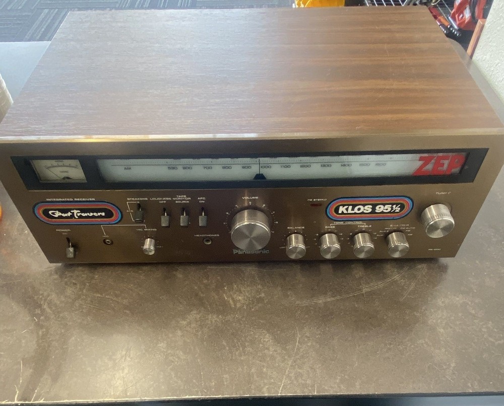 Panasonic Model RA-6100 AM FM Stereo Integrated Receiver