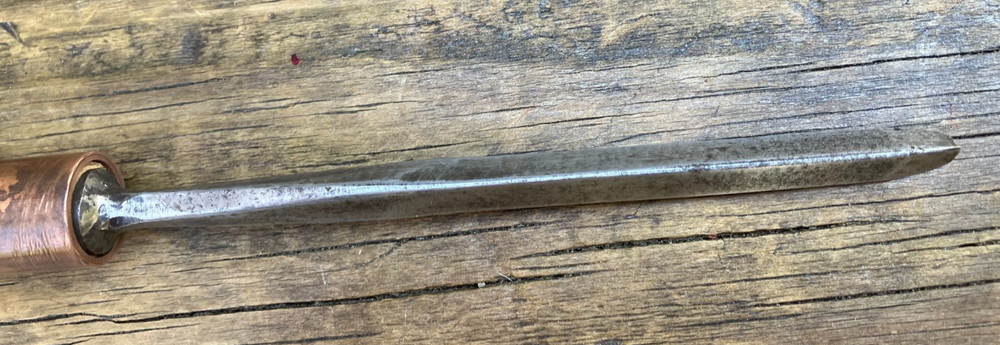 Good Working 1/4" V Gouge