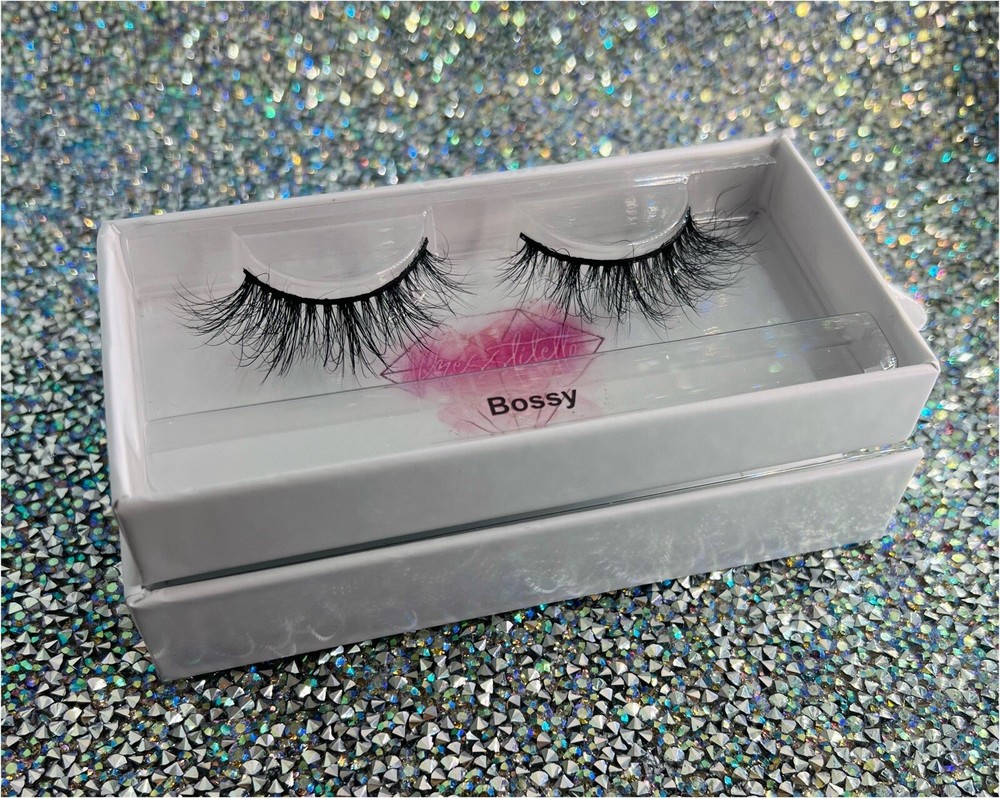“Bossy” mink lashes