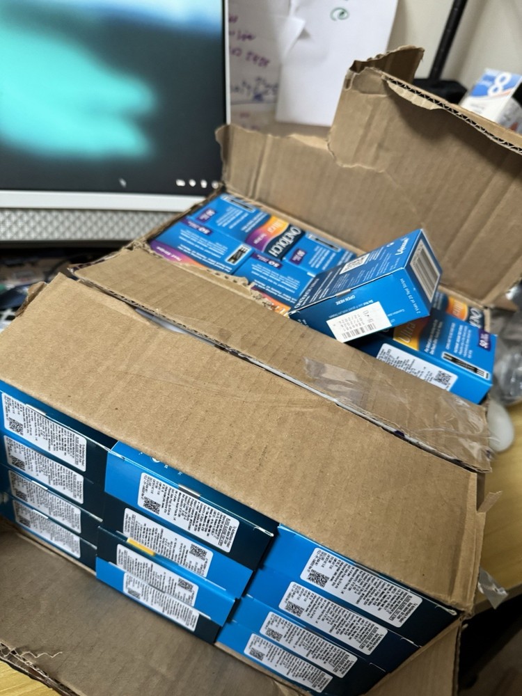 100 One Touch ULTRA TEST STRIPS Exp6/26