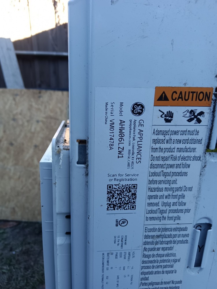 GE room air conditioner Model # AHW06LZW1- Control Panel and Board