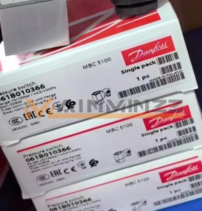 One New Danfoss 061B010366 pressure switch