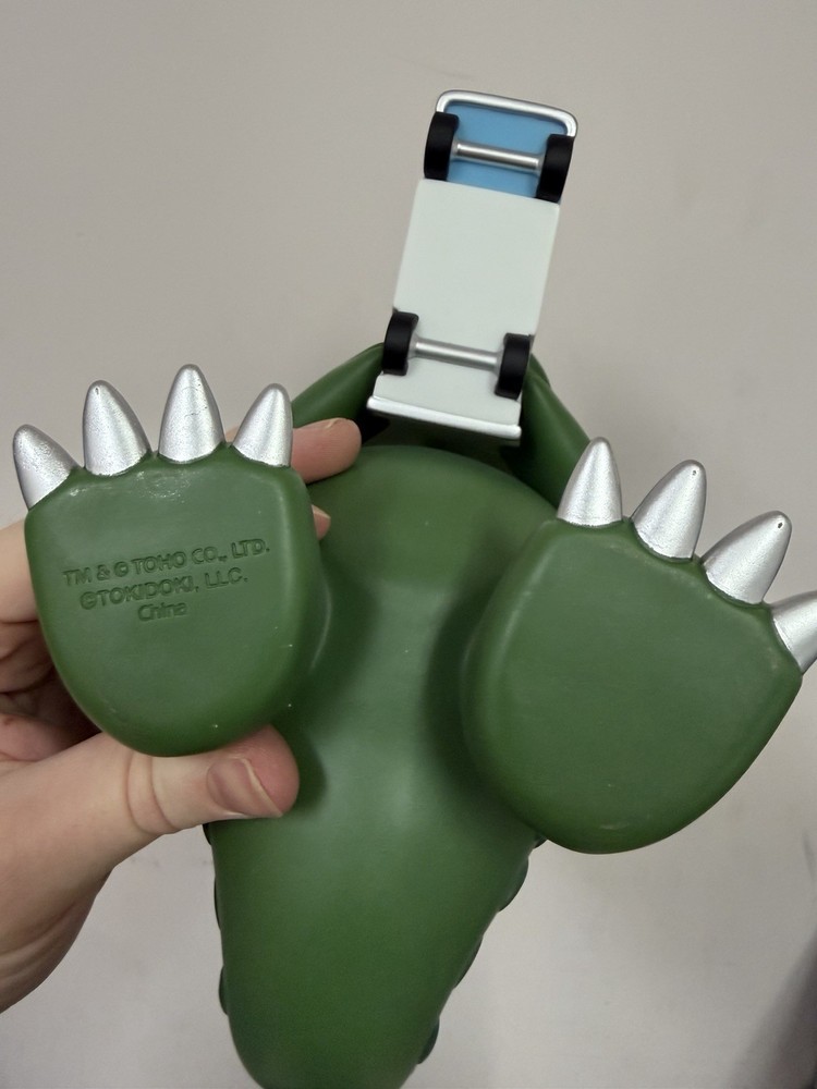 TOKIDOKI X GODZILLA SOFUBI - GREEN VARIANT STATUE LIMITED 114/200