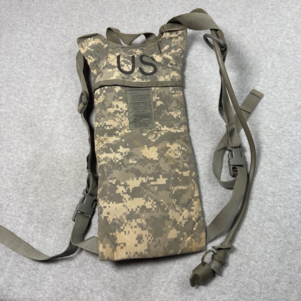 Molle 2 Hydration System Carrier US Army Tactical Utility