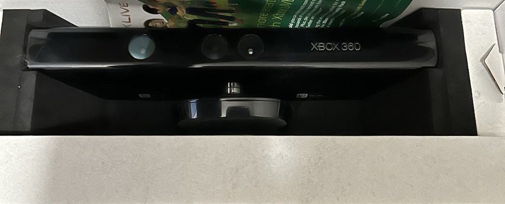 Microsoft LPF-00004 Motion Sensing Gaming Controller For Xbox 360