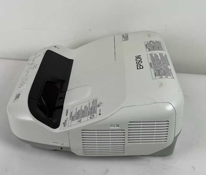 Epson PowerLite 585W H602A Projector w/ Remote