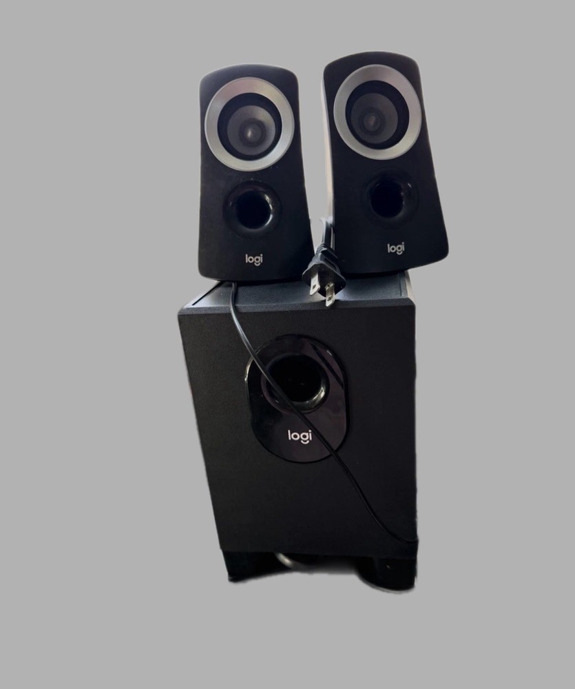 Logitech Z313 2.1 Channel Wired Speaker System with Subwoofer, Remote