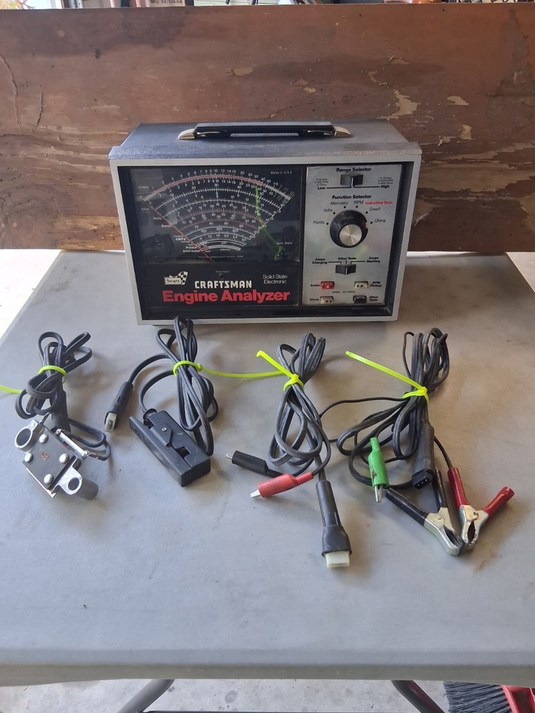 VINTAGE SEARS CRAFTSMAN SOLID STATE ELECTRONIC ENGINE ANALYZER MODEL 161.210400