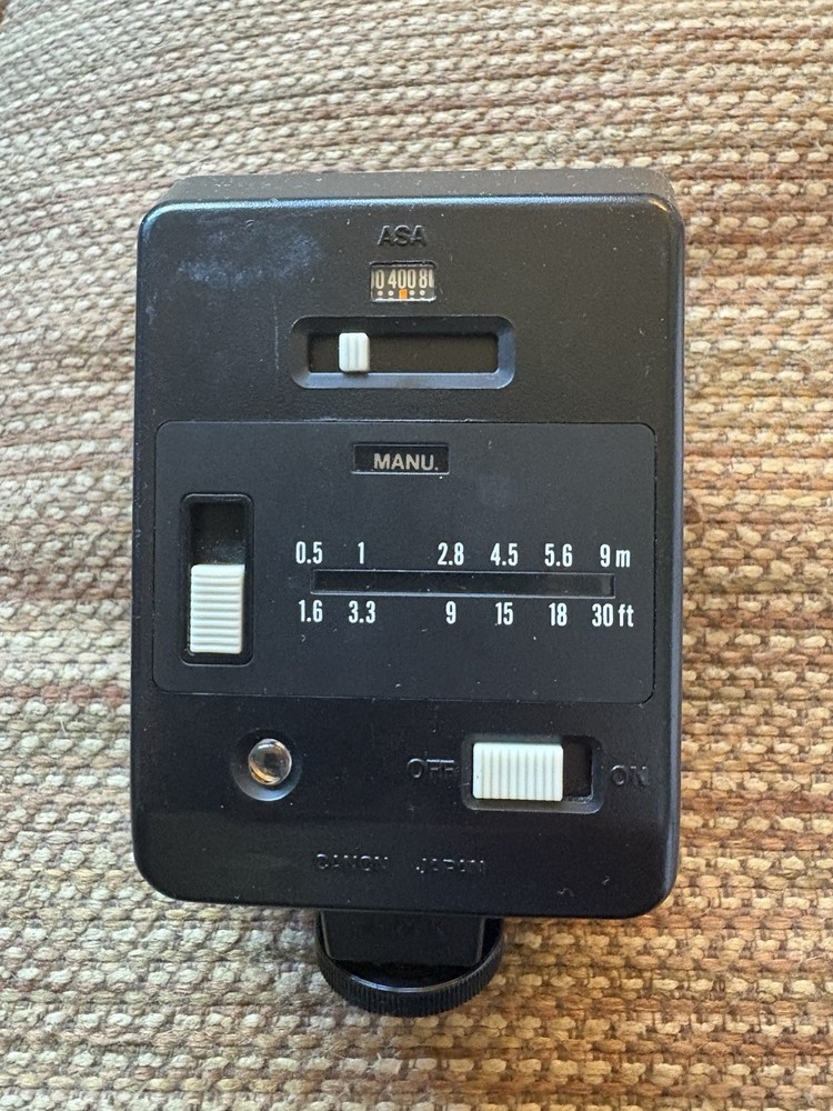 Canon Speedlite 188A w/ Box & Case