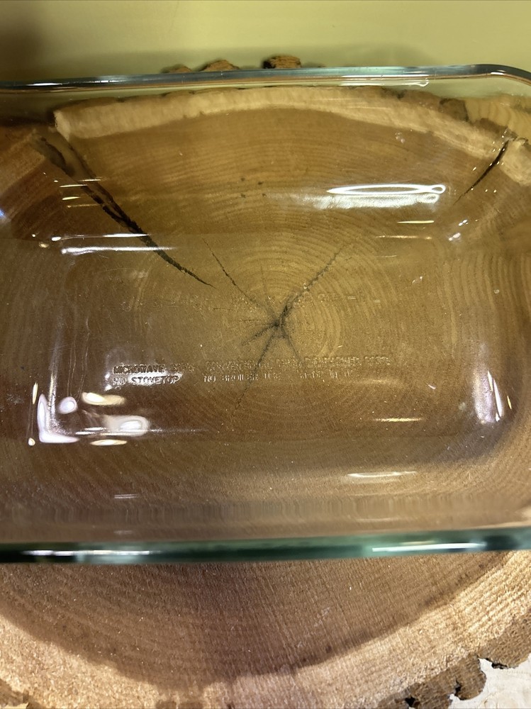 Pressed Clear Glass 1 Quart 6 in x 9 in Rectangular Baking Dish Casserole Cake