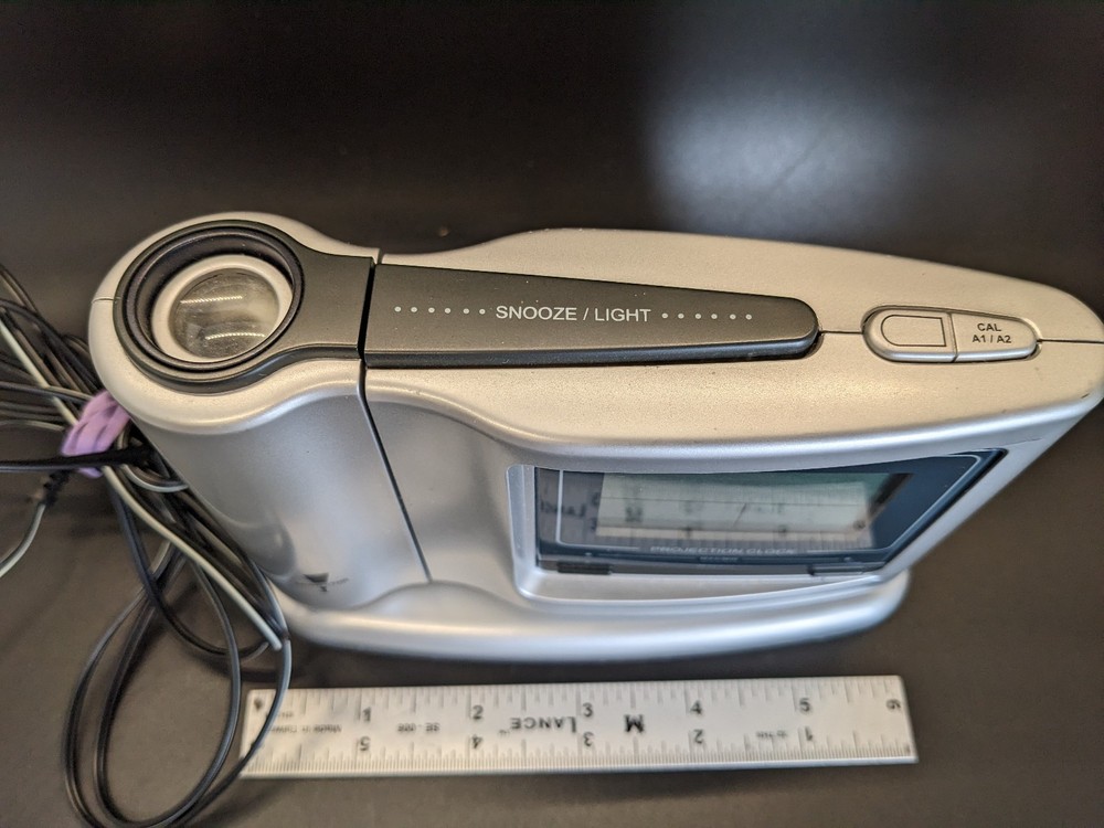 Living Solutions Projector Alarm Clock