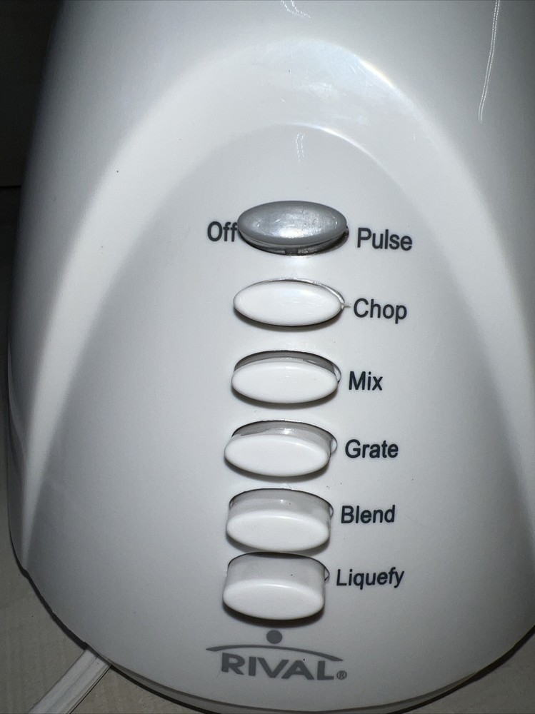 RIVAL 5-SPEED COUNTERTOP BLENDER , MODEL# BL706 New without box