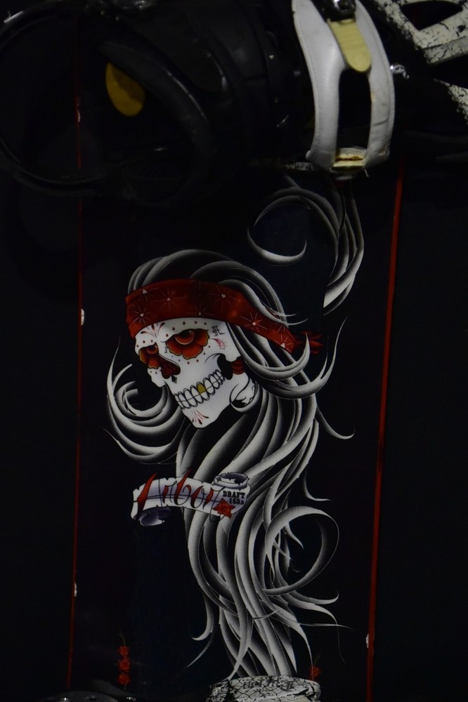 ARBOR DRAFT SNOWBOARD SIZE 153 CM WITH LARGE BINDINGS