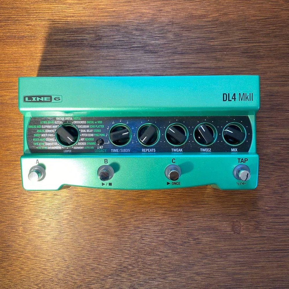 LINE 6 DL4 MkII Delay Modeler