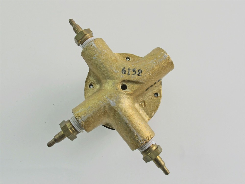 Johnson Controls C-130-1 Comparator 25 PSIG