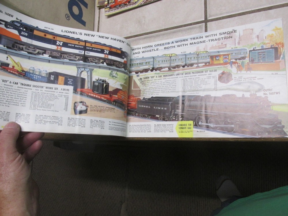 1958 Lionel Catalog Very Nice Condition