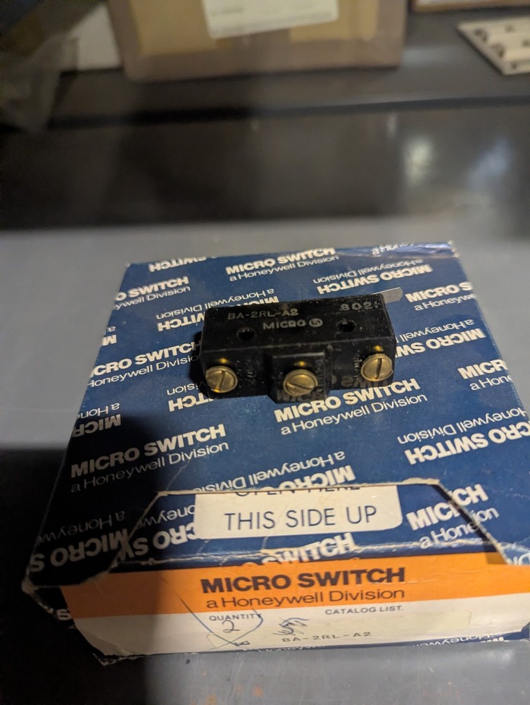 1 MICRO SWITCH ~ BA-2RL-AZ ~ SWITCH NOS