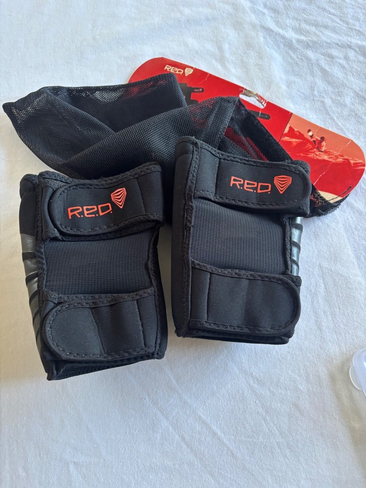R.E.D. (by Burton) snowboard wrist guards