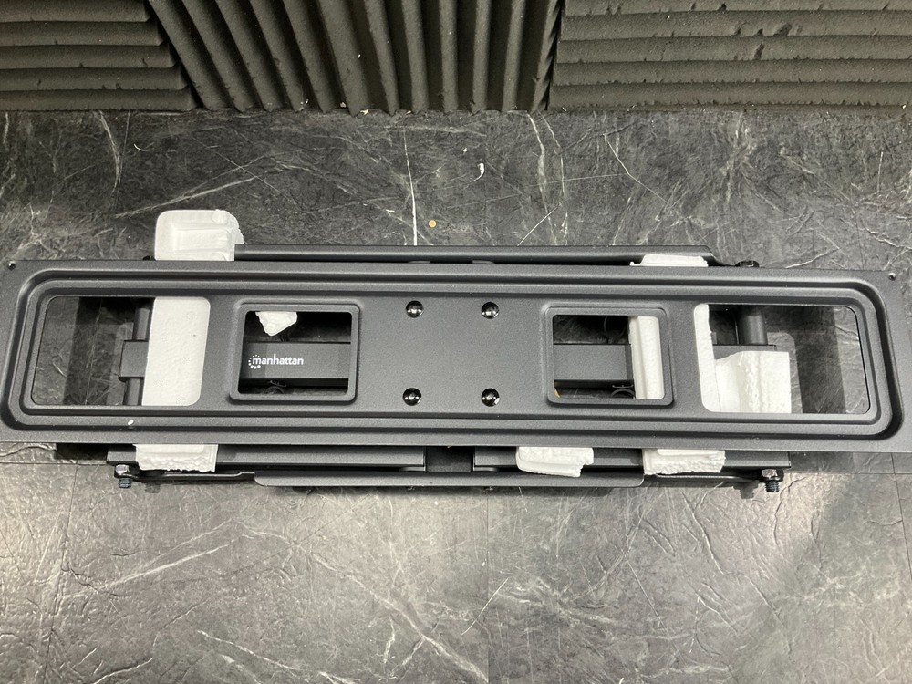 Manhattan Universal Basic LCD Full Motion Wall Mount Black 461351 ✨❤️✨