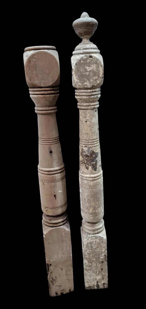 Pair Of Newel Posts *GAM0201