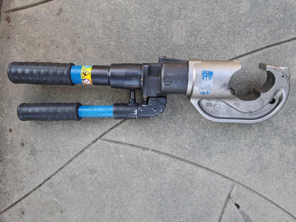 Cembre Hydraulic Crimper HT131L-C Electrical Crimp Tool Cable Crimper