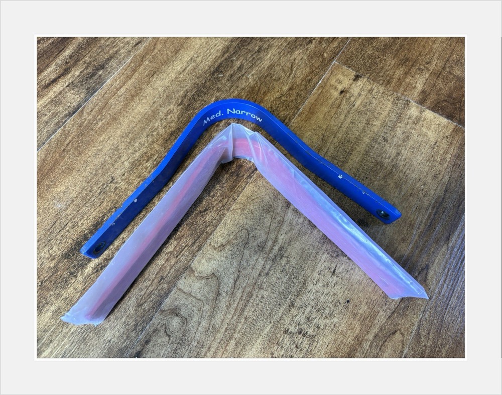 Voltaire Essential jump Saddle. 17.5” Interchangeable