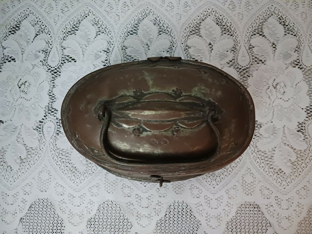 Antique Copper Container Unique Design w/ Hook Latch & Handle