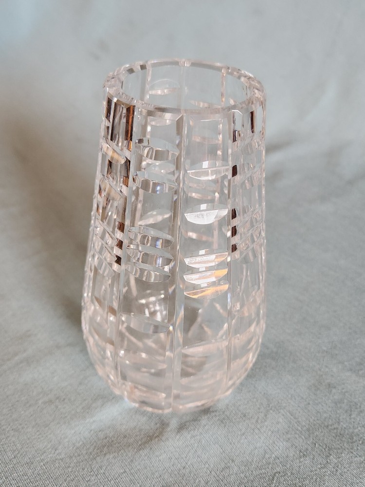 CLEAR CRYSTAL VASE 7" HIGH