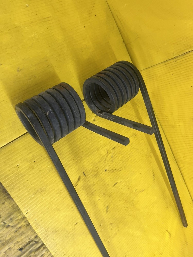 2009 Polaris Dragon 800 rear springs 62