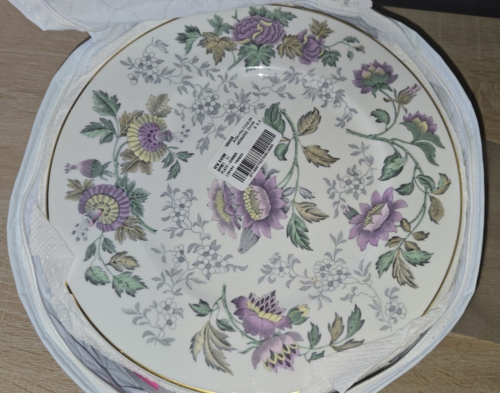Wedgwood Avon Bone China Set 50 Elegance