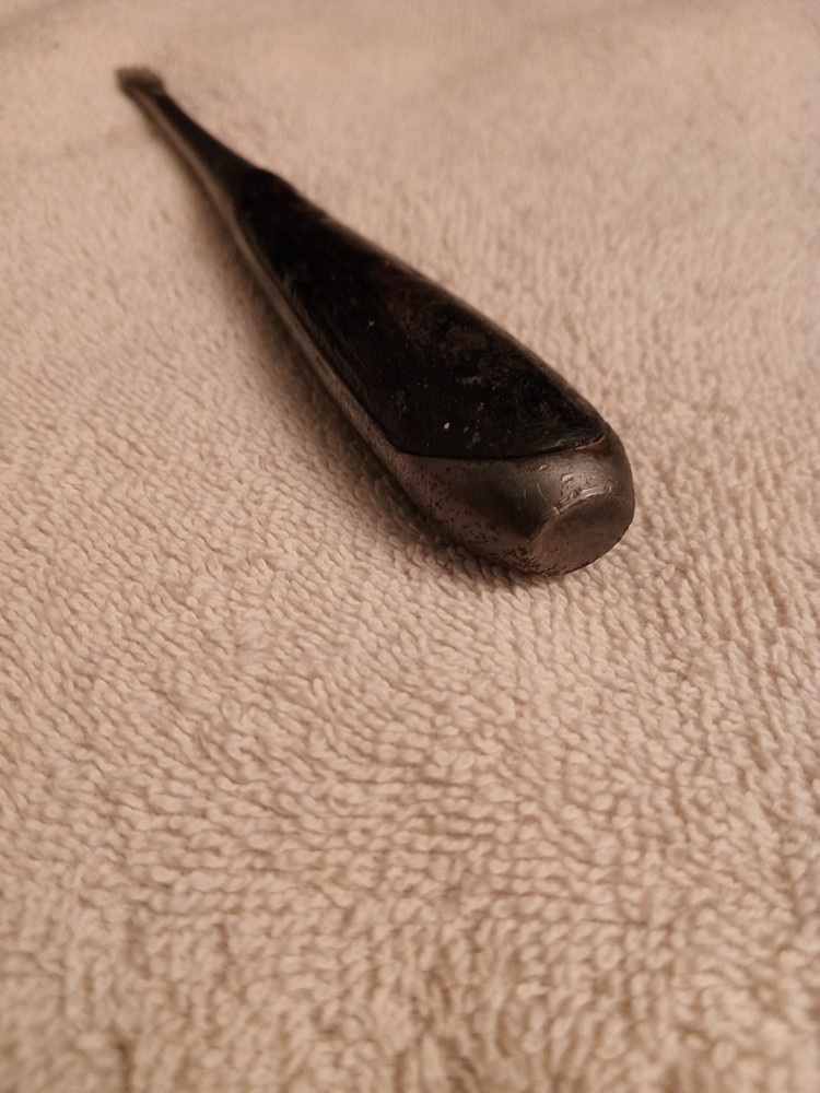 Perfect Handle Style Wooden Handle Screwdriver 7 5/8" Flat Blade