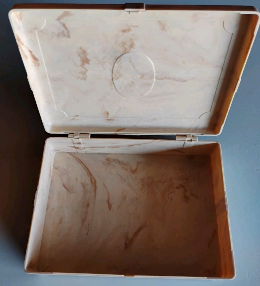 Vintage Schrafft's Marbled Plastic Candy Chocolate Hinged Box Flower Emblem