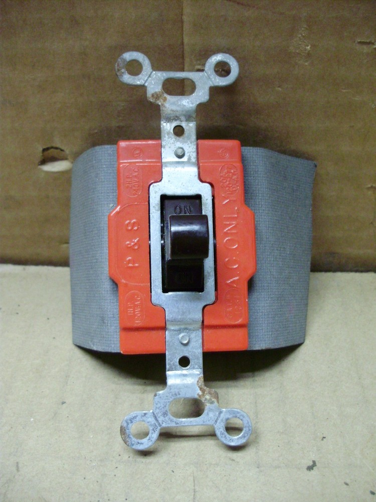 Pass & Seymour 3 Position Manual Momentary Switch