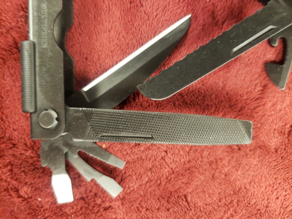 🔪 Gerber Multi Tool Black Needlenose MP600 Drop Point Blade 6ck needle nose