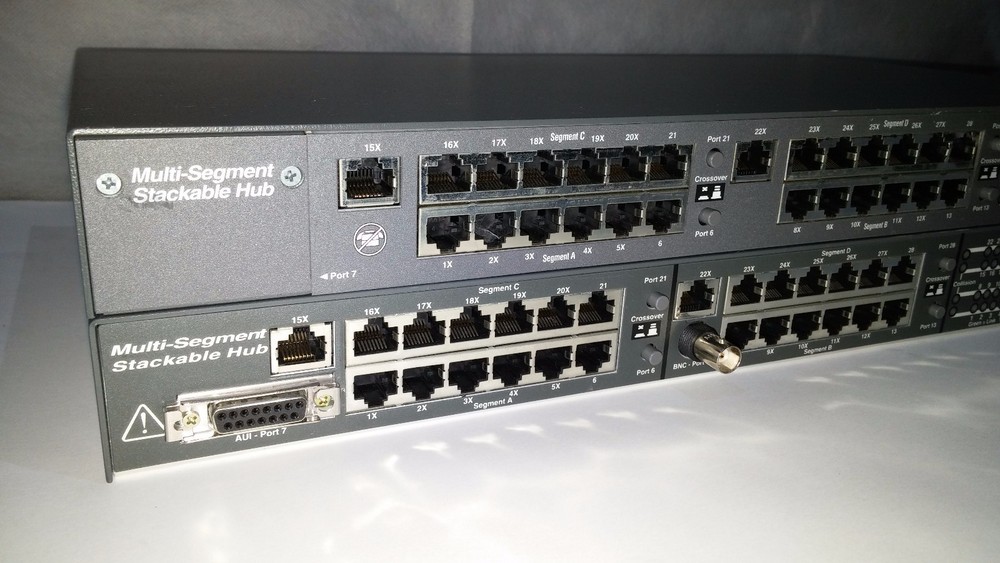 SMC TigerStack SMC3326TA & SMC3326TC 10/100 Multi Segment Stackable Hubs