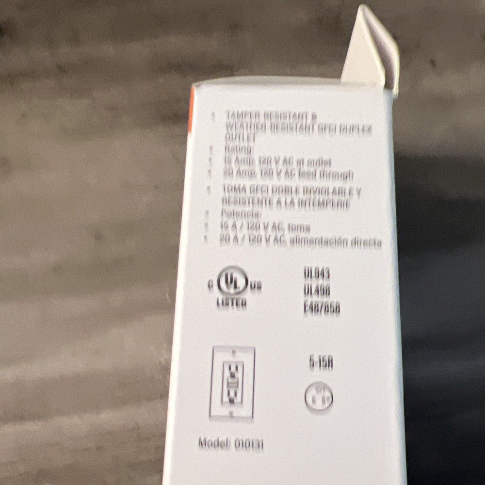 15amp White GFCI Outlet 010041