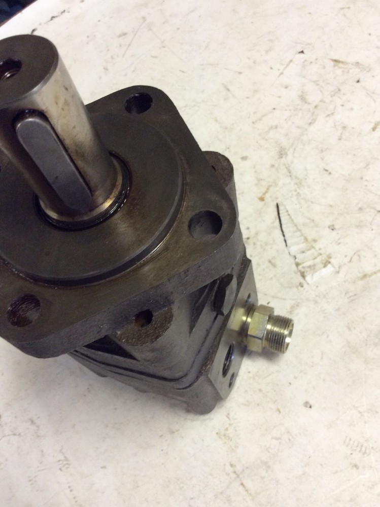 Danfoss Hydraulic Motor 151F0201 2 OMS100