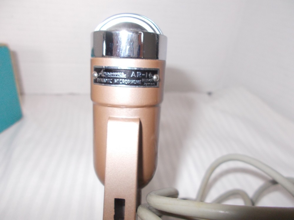 Vintage ARGONNE Dynamic Microphone AR-16 - Nice condition - UNTESTED -