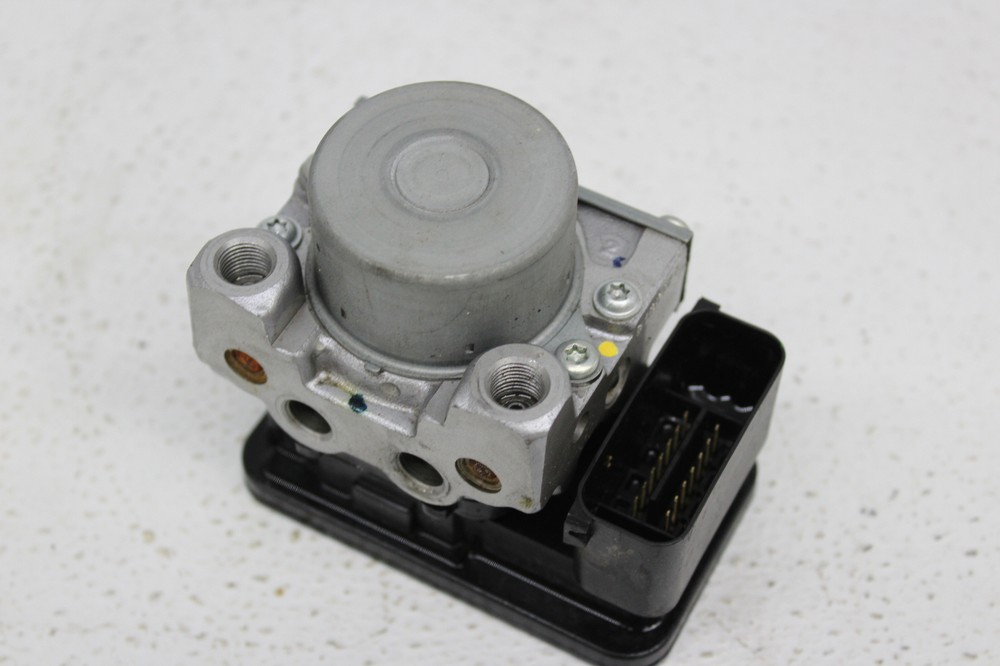 15-18 HONDA CB300F ABS ABS PUMP UNIT MODULE