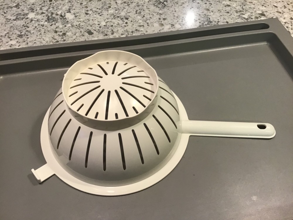 Vintage Pyrex Accessories White Colander/ Strainer With Handle