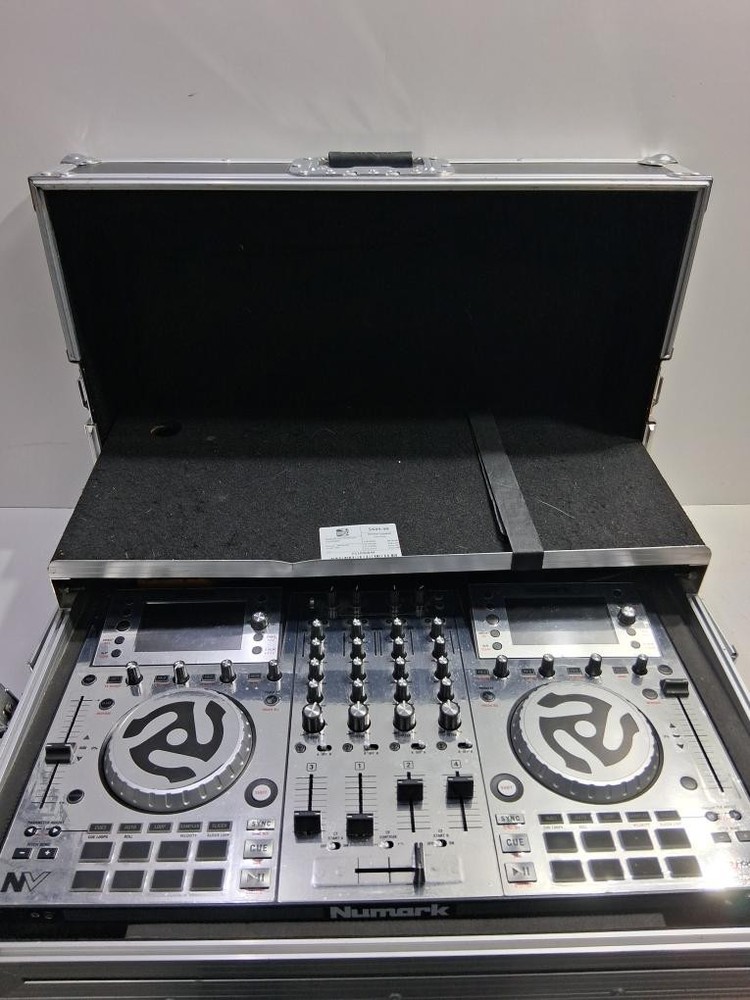 NUMARK ELECTRONICS NV2 W/CASE (P11030844)