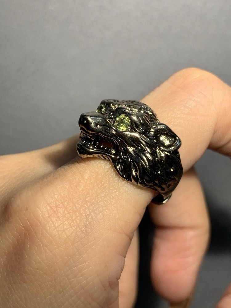Natural Olivine Gemstone Wolf Head Cooper Man Ring/ Adjustable