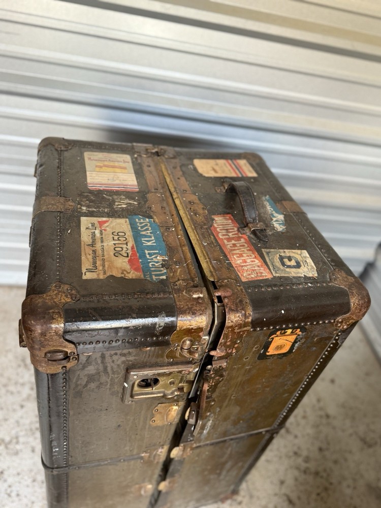 Wardrobe Steamer Trunk
