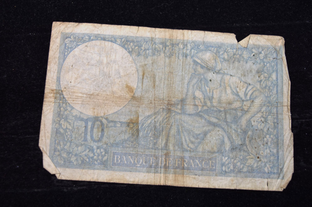 FRANCE 1939 10 FRANCS CURRENCY NOTE