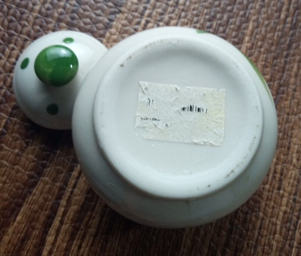 Ceramic Flower Sugar bowl 3 1/4"